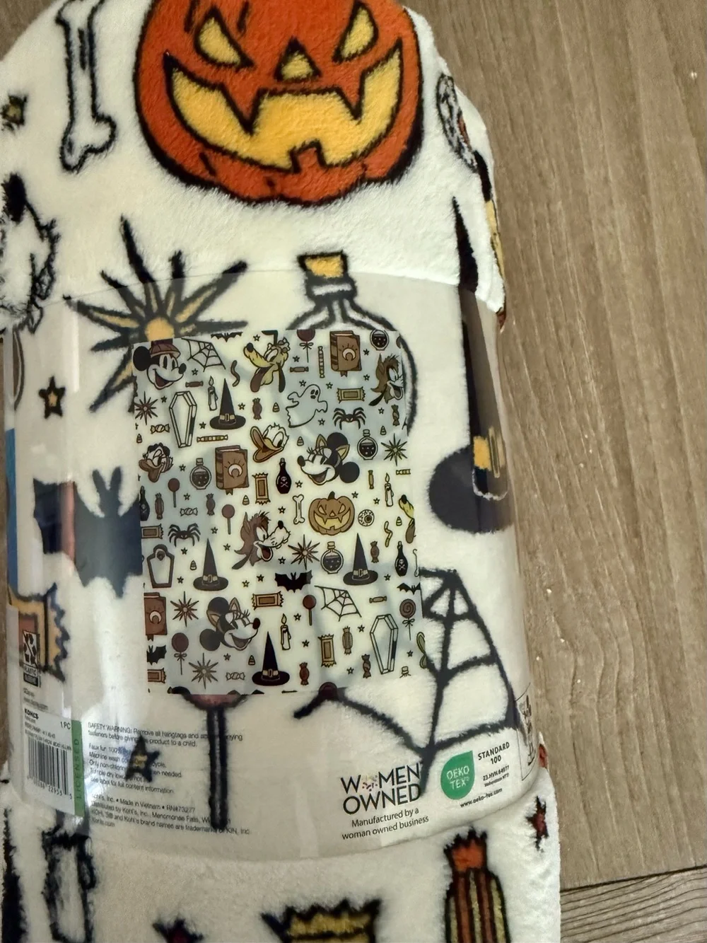 Disney's Halloween Oversized  XL Supersoft Printed Plush Throw Blanket Character